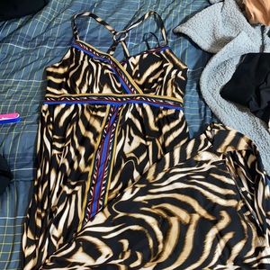 Long maxi dress with tortoise pattern